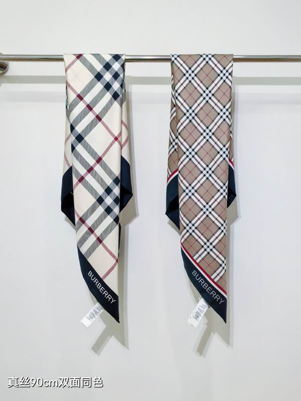 Burberry silk scarf 90X90cm E032201